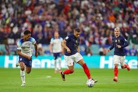 佳而陷入危 佳而陷入危